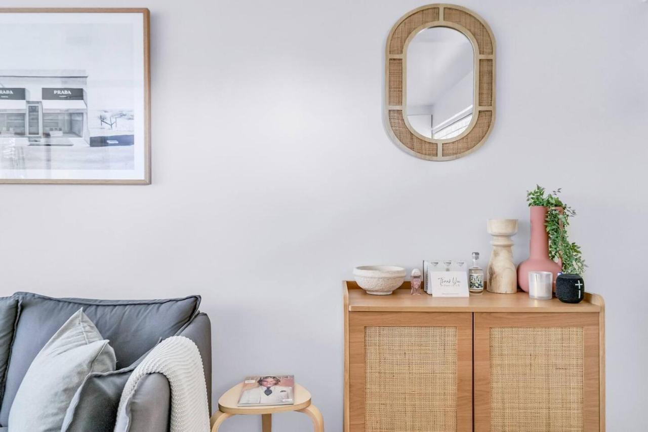 'wylde's Treasure' Pocket-size Potts Point Design